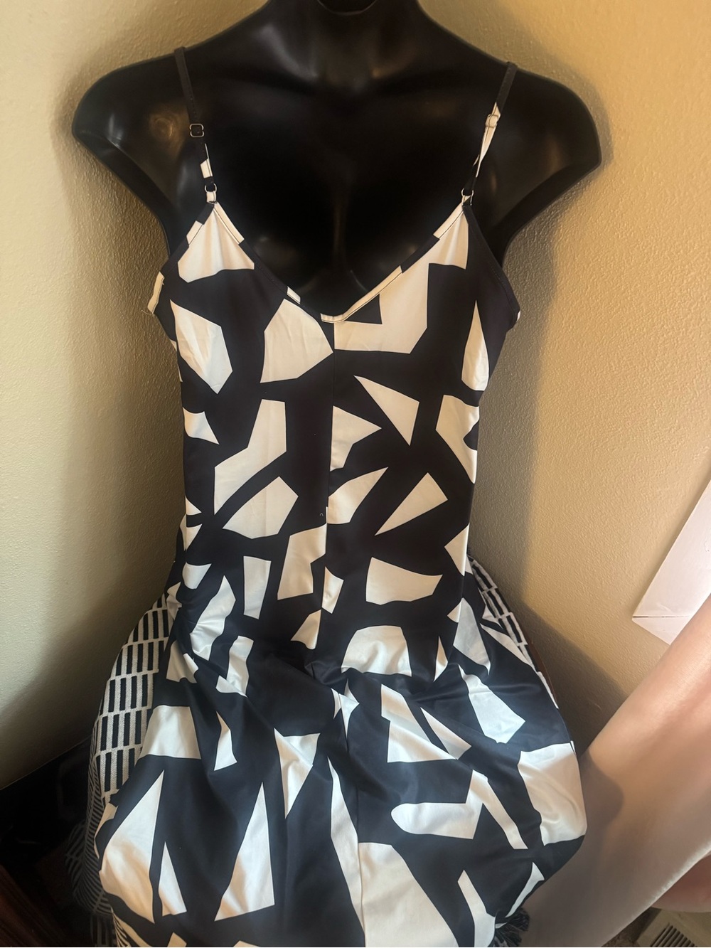 Black & White Geometric Slip Dress - Picture 3 of 3